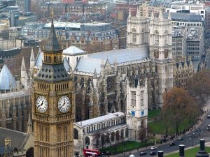 westminster abbey 615205 640 300x225 - uk drone laws